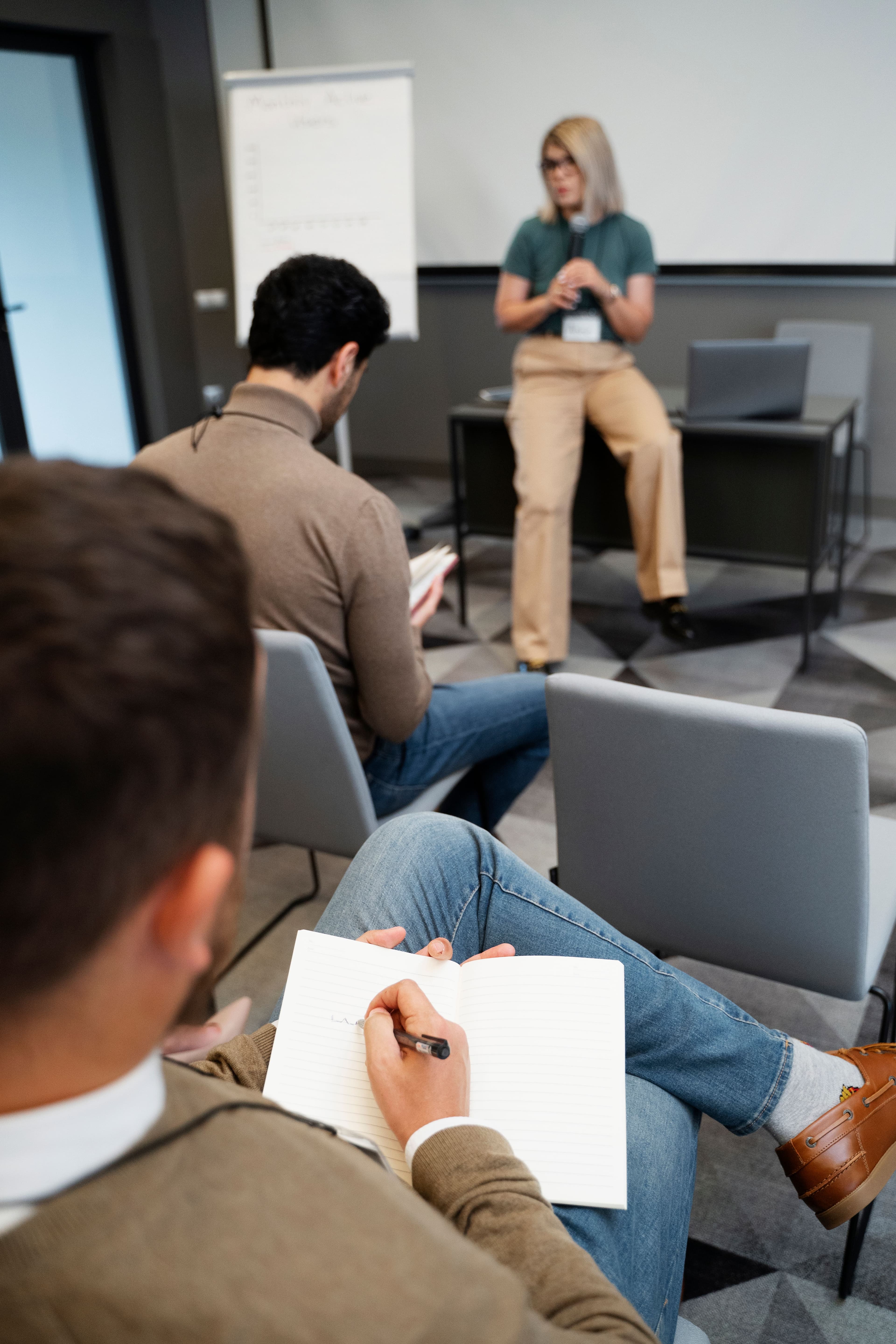 Business Workshops and Training: Empowering Teams with Digital Skills